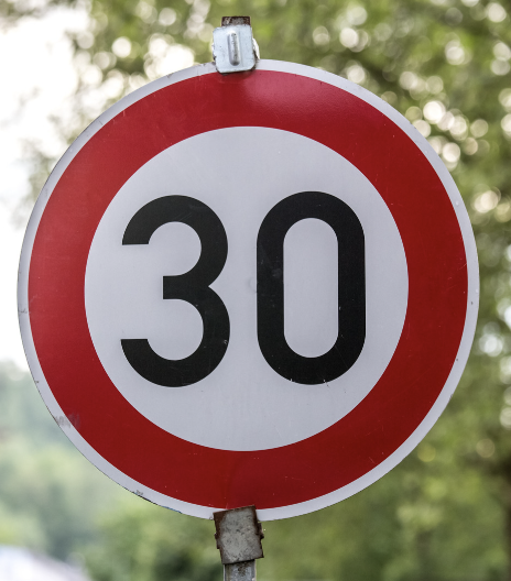 Lettre ouverte à Madame le Maire : demande d’abaissement de la limitation de vitesse à 30 km/h sur le Ch. de la Commanderie St. J. de Malte